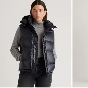 Quince Women's Black Puffer Vest